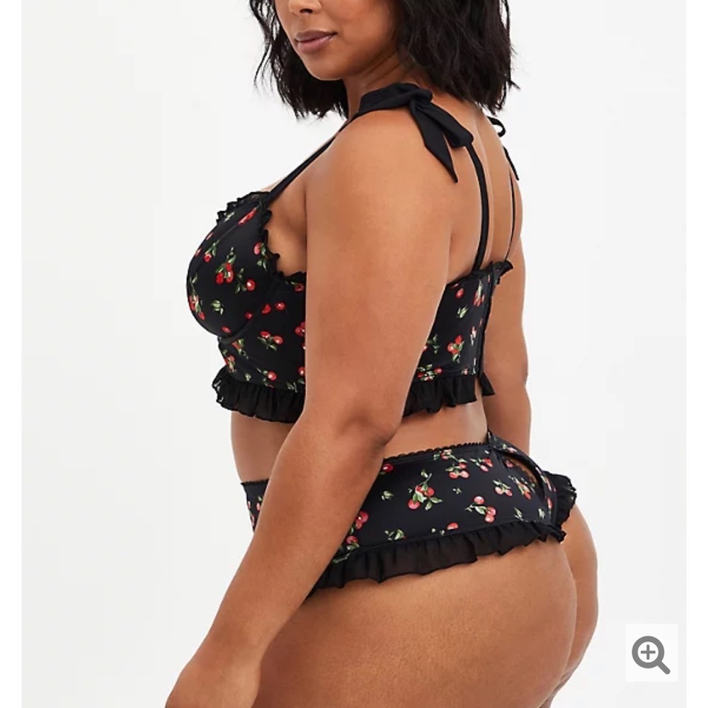 Torrid Black Cherries Bralette & Panty Set - Picture 5 of 8